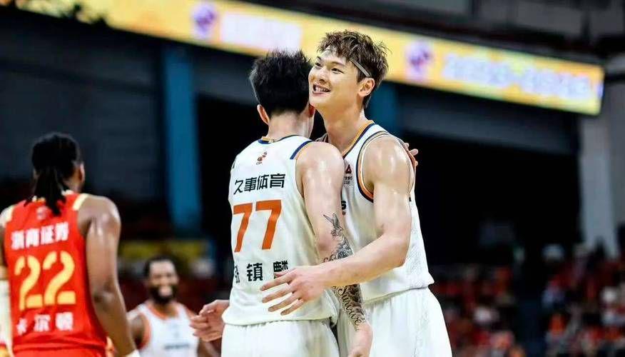 2026届新秀巡礼之伯里斯:华裔血统,有无球兼备的成熟双能卫